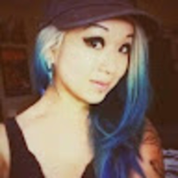 cyan0102